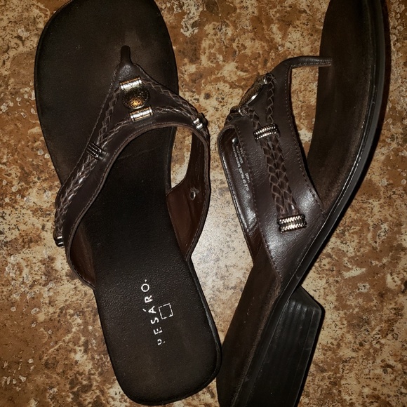 Sandals - Picture 3 of 4